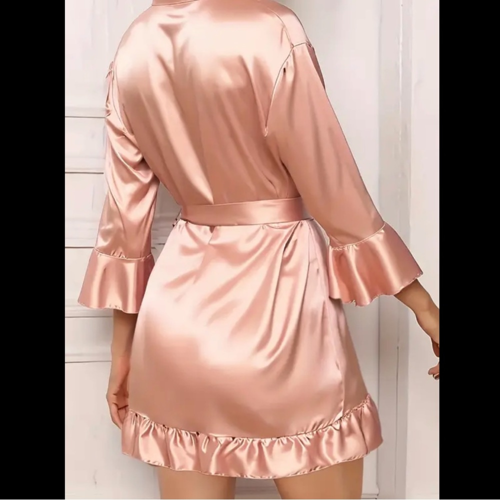 Peach, Silky, Ruffled Robe - Picture 5 of 7